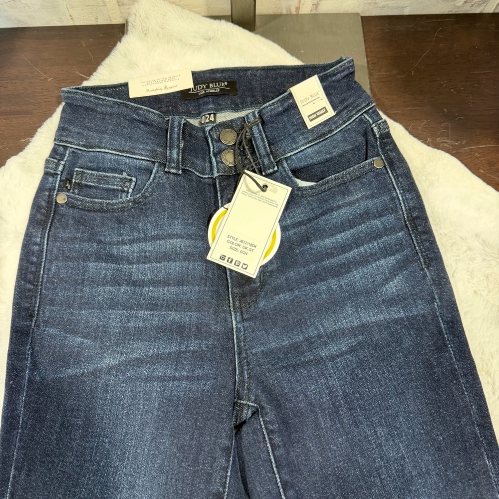 Judy blue Dark Blue Denim Jeans capri fit  size 24 - Picture 5 of 6